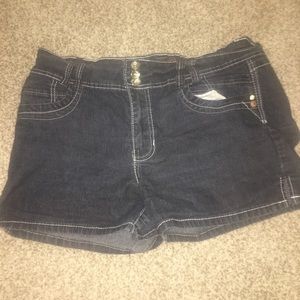 Cute shorts never worn